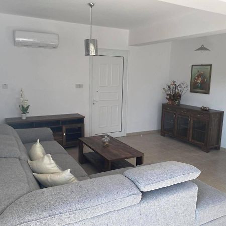 Cosy Apartment In Kato Paphos With Pool Access 외부 사진