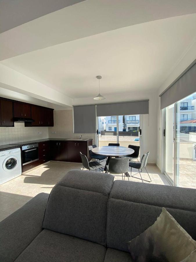 Cosy Apartment In Kato Paphos With Pool Access 외부 사진