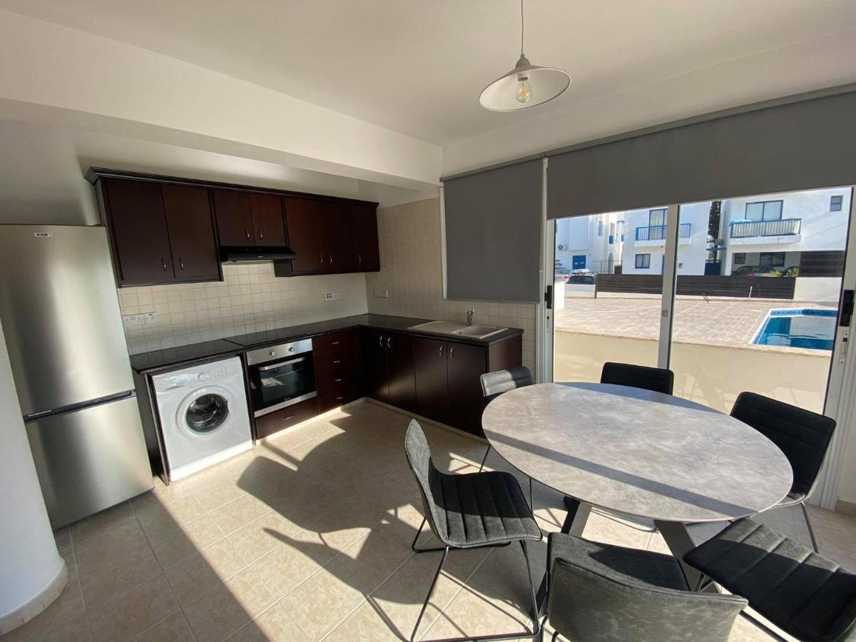 Cosy Apartment In Kato Paphos With Pool Access 외부 사진