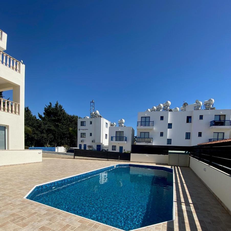 Cosy Apartment In Kato Paphos With Pool Access 외부 사진