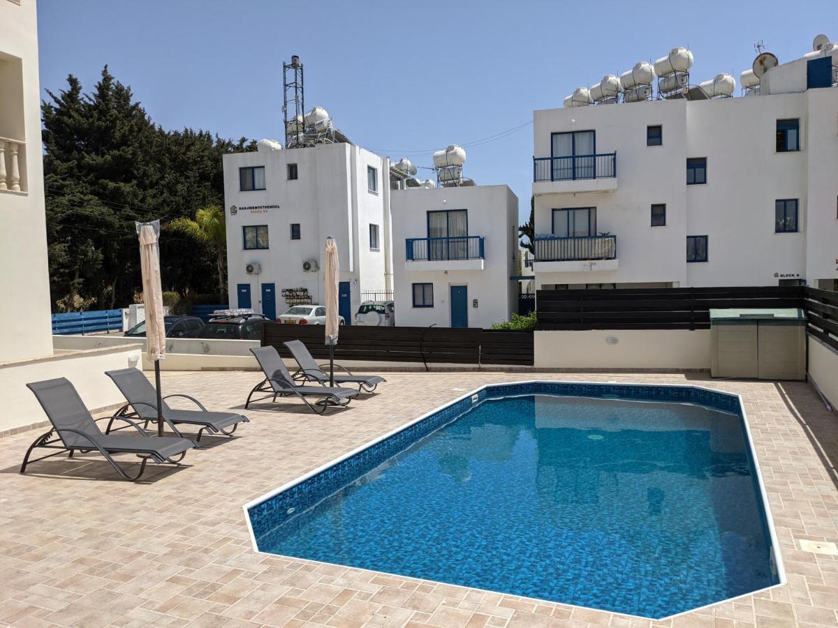 Cosy Apartment In Kato Paphos With Pool Access 외부 사진